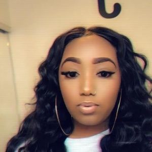 Meet your Posher, Jazmine